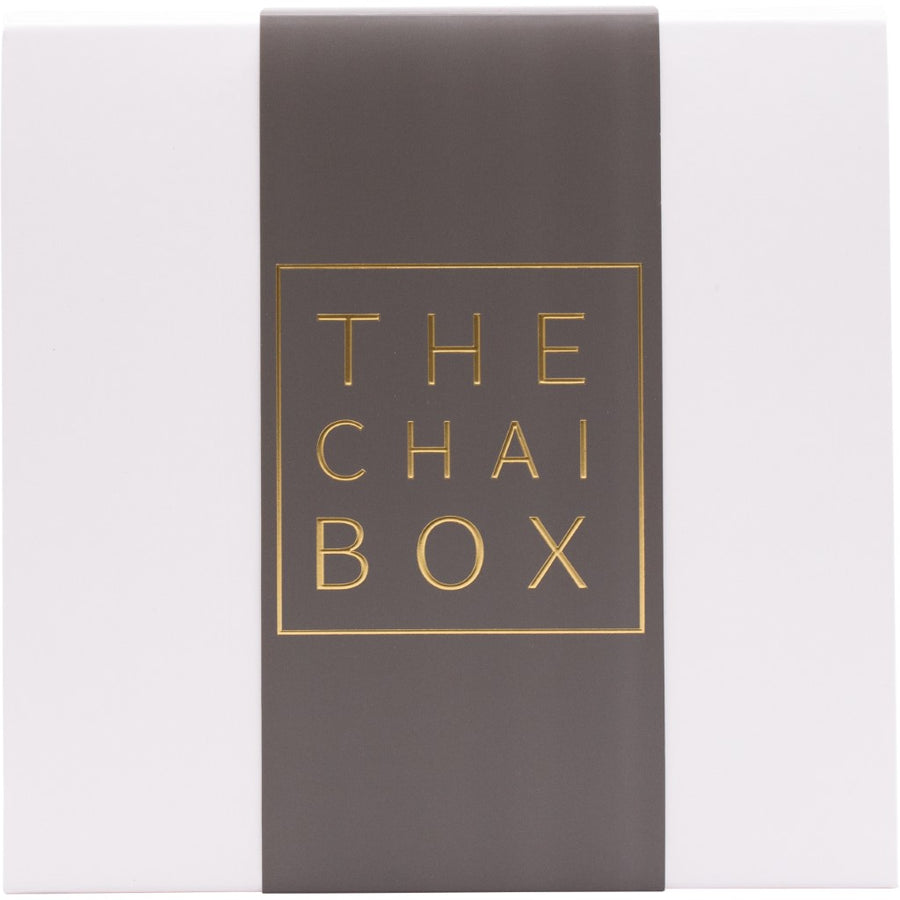 Box of Chai + Biscuits Gift Set. The perfect gift for the tea lover in your live. Enjoy authentic chai.